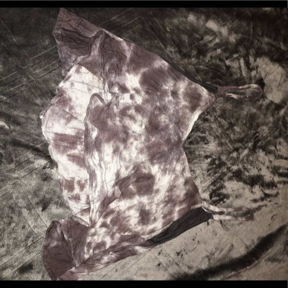 Gray and white tie dye crop top